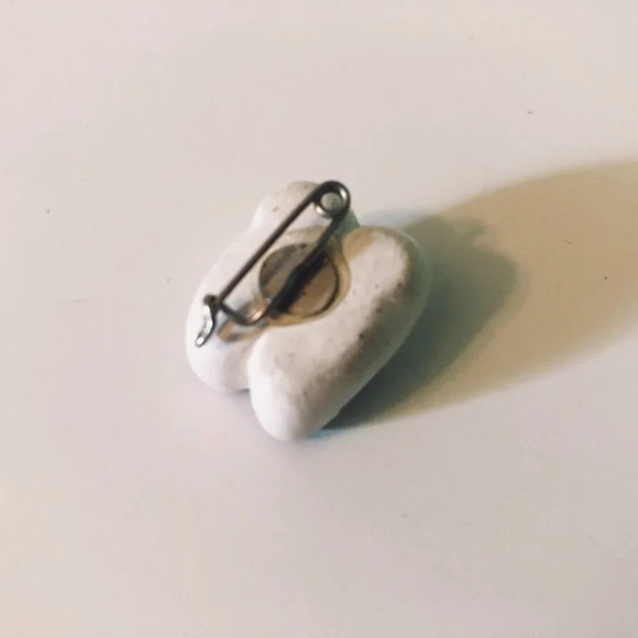 Vintage Holland  Souvenir Pin Miniature Clogs Dutch Travel - Picture 3 of 7